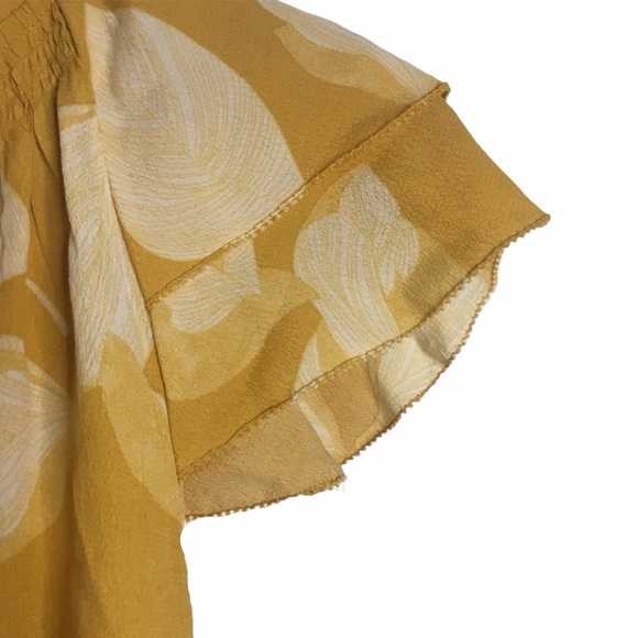 A New Day Yellow Floral Flutter Sleeve V Neck Flowy Top S Small - Picture 9 of 11